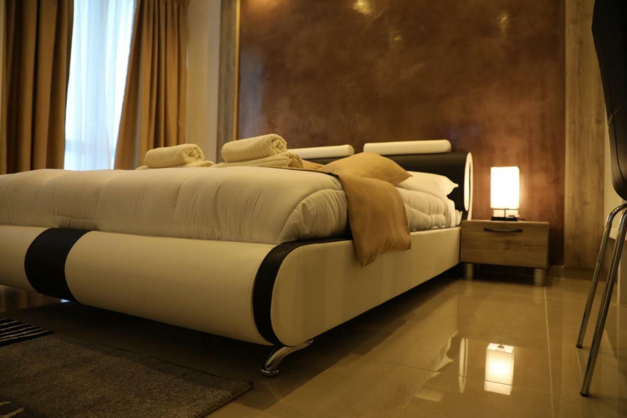 The Pearl Luxury Guest House St. Paul's Bay Buitenkant foto