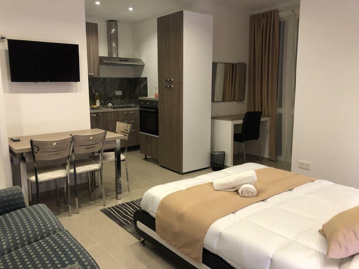 The Pearl Luxury Guest House St. Paul's Bay Kamer foto