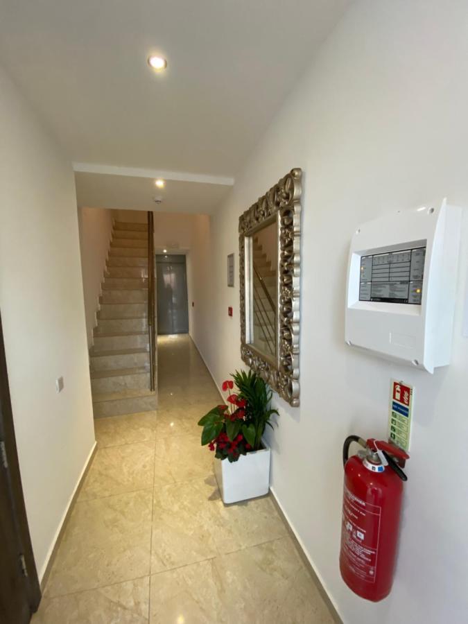 The Pearl Luxury Guest House St. Paul's Bay Buitenkant foto